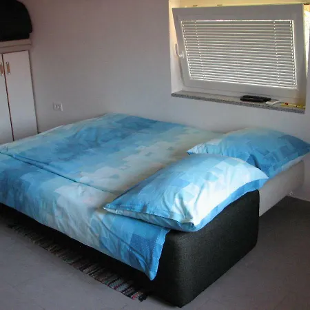 Apartma Furlan Штаньел